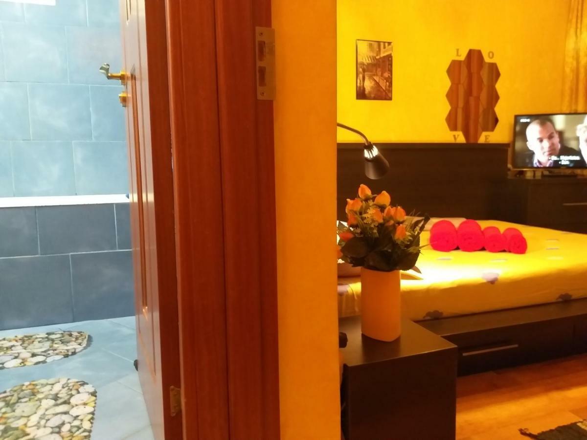 Apartament Sonia Bucarest Esterno foto
