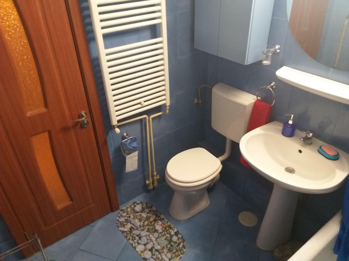 Apartament Sonia Bucarest Esterno foto